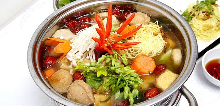 Tổng hợp những cách nấu lẩu gà lá é thơm ngon
