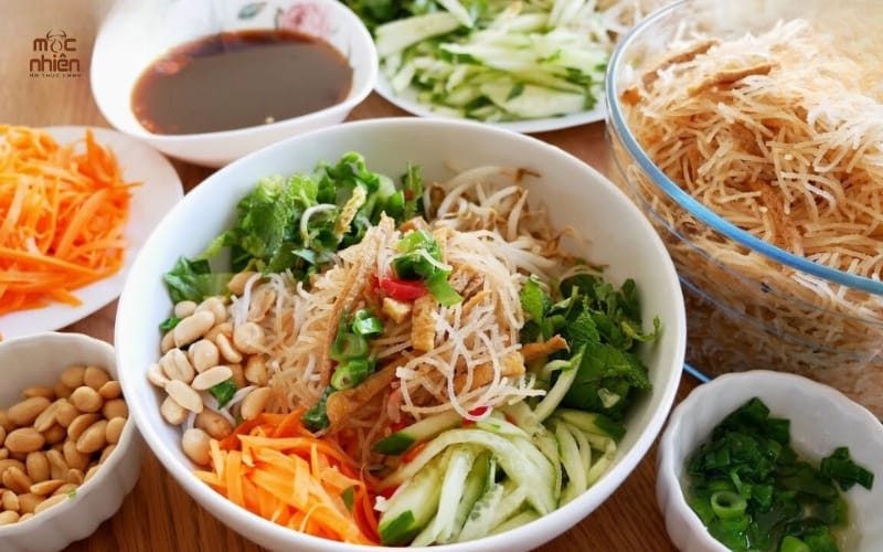 Bì chay là gì? Cách làm bì chay đơn giản